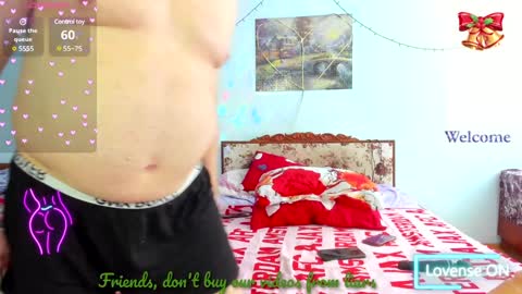 Snapshot of _lady_red_ chatting on January 16, 9:16 am Lory online show from January 16, 9:16 am