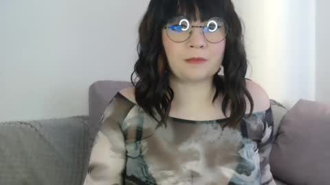 Snapshot of _lalilu_ chatting on February 25, 10:04 am _lalilu_ online show from February 25, 10:04 am