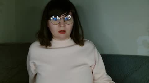 Snapshot of _lalilu_ chatting on January 4, 4:54 pm _lalilu_ online show from January 4, 4:54 pm