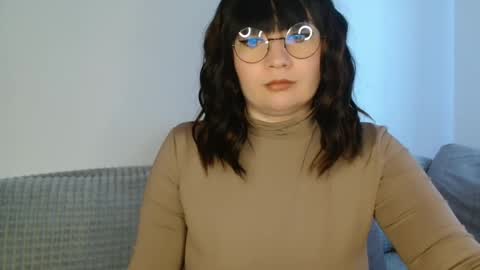 Snapshot of _lalilu_ chatting on February 17, 5:04 am _lalilu_ online show from February 17, 5:04 am