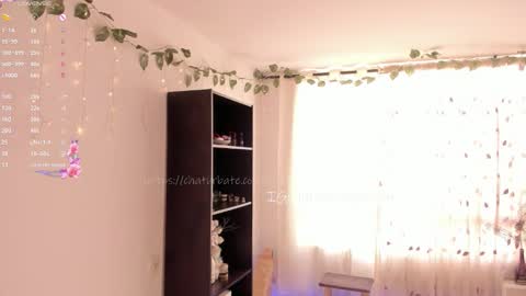 Laura online show from November 19, 12:26 pm