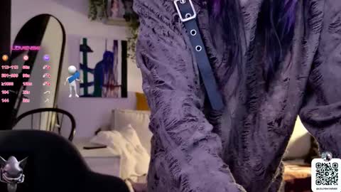 Lolly online show from October 10, 11:27 am