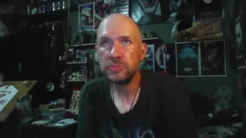 That guy online show from May 30, 3:05 am