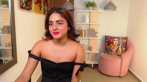 Lucy online show from May 30, 2:59 pm
