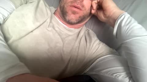 _lululeo_ online show from April 11, 2:27 am