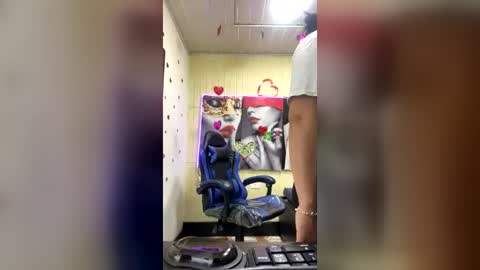 luna torres online show from July 14, 12:43 pm