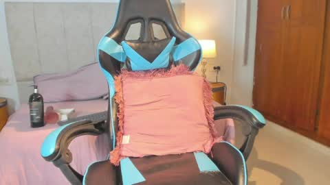 Maria online show from April 13, 6:12 pm