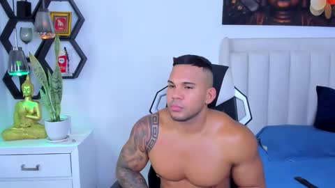 Snapshot of _matthew_santos_ chatting on October 19, 3:44 am _matthew_santos_ online show from October 19, 3:44 am