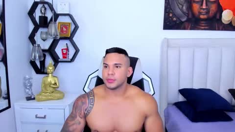 Snapshot of _matthew_santos_ chatting on September 21, 4:16 am _matthew_santos_ online show from September 21, 4:16 am