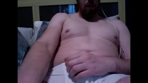 Snapshot of _maverick1985_ chatting on February 3, 10:11 pm _maverick1985_ online show from February 3, 10:11 pm