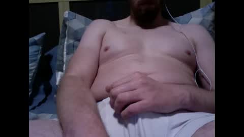 Snapshot of _maverick1985_ chatting on December 8, 11:18 pm _maverick1985_ online show from December 8, 11:18 pm