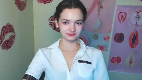 Susie online show from December 2, 1:42 pm