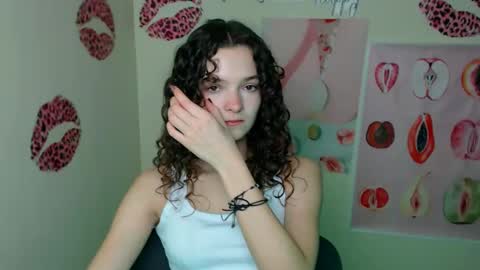 Susie online show from December 4, 1:33 pm