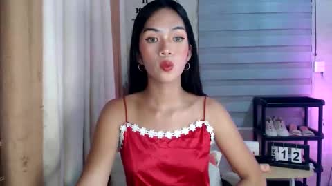 Melly online show from April 12, 11:36 am