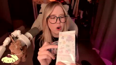 miko3 online show from July 8, 9:29 pm