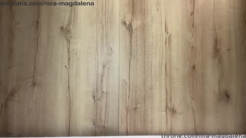 Mia Magdalena online show from February 16, 3:37 am