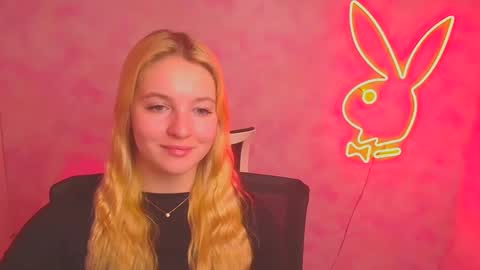 Melanie online show from March 2, 9:21 am