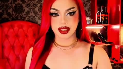 Raven Strauss online show from May 17, 8:29 pm