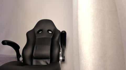 _molly_rosse_ online show from May 11, 11:50 am