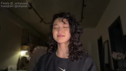 Mikayla online show from February 14, 7:27 pm