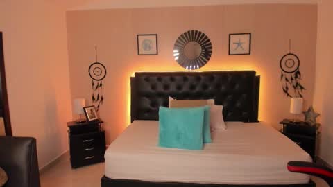 Olivia jones online show from September 25, 4:14 pm