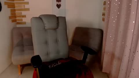 Mariana online show from December 3, 5:48 am