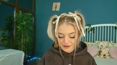 Alisa online show from October 23, 4:25 am