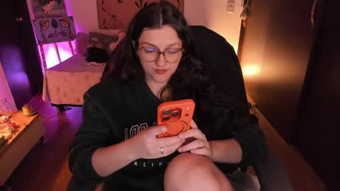 violeta ig  online show from April 11, 5:12 am