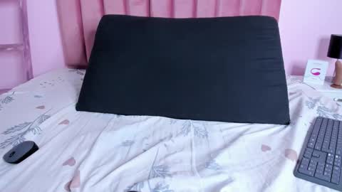 _princesss_lili_ online show from January 19, 12:37 pm