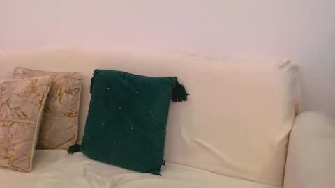 Sarah online show from January 9, 9:47 pm