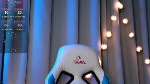 im Amy online show from February 1, 6:10 am