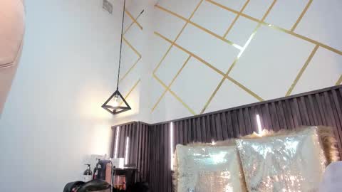 rebecca online show from January 10, 4:23 pm