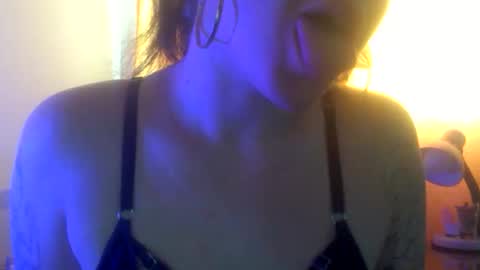 REDGOLD BABY  online show from March 31, 5:24 pm