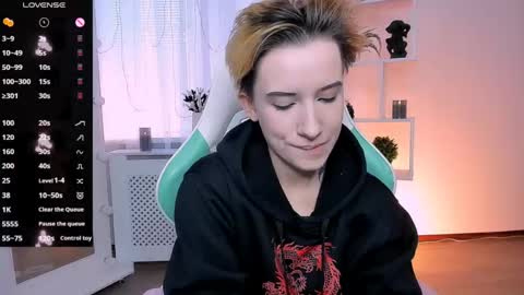 Rein online show from May 6, 3:18 pm