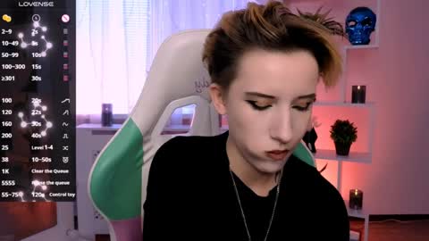 Rein online show from May 17, 2:26 pm