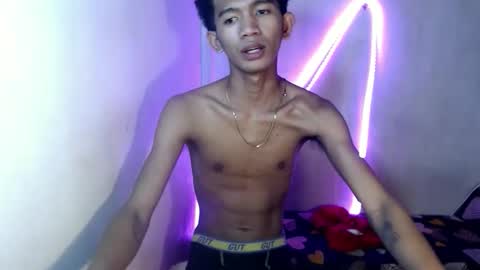 _rellvanxx online show from December 18, 10:49 pm