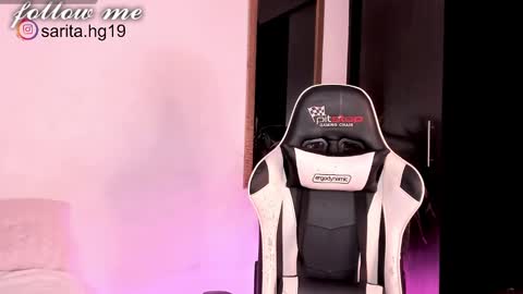 Snapshot of _sara_hernandez chatting on February 27, 11:06 am Sara  intagram online show from February 27, 11:06 am