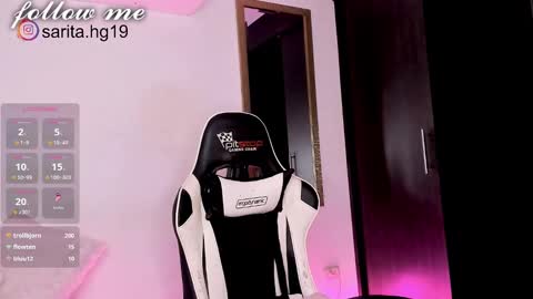 Snapshot of _sara_hernandez chatting on February 13, 8:03 pm Sara  intagram online show from February 13, 8:03 pm