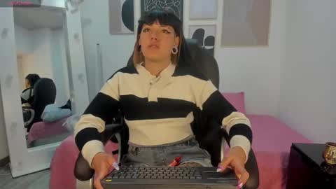 _sharlotte777 online show from September 29, 2:05 pm