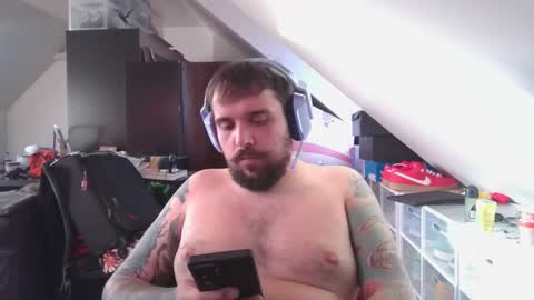 _smiley_bear27 online show from September 30, 7:08 am