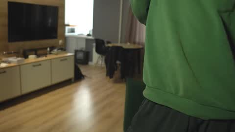 OLIVERpvt is open online show from September 17, 6:17 am