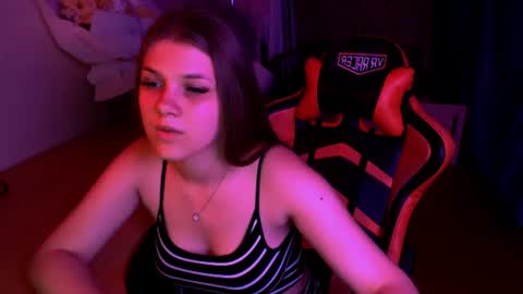 Mari online show from June 11, 7:56 pm