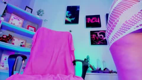 Kuromi online show from October 18, 5:11 am