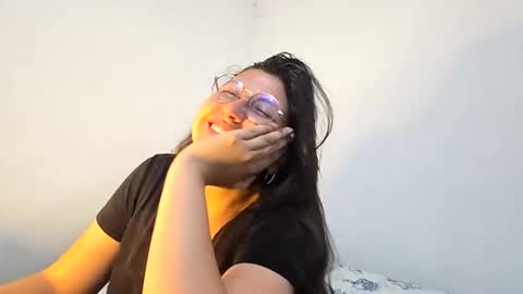 _sweet_melodyy online show from May 11, 10:40 pm