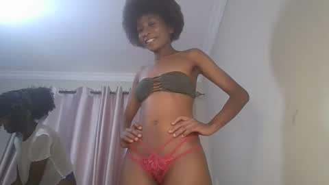 _sweetebony_r online show from February 16, 8:34 am