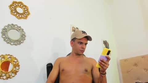 Snapshot of _tarek_ chatting on October 8, 6:03 pm _tarek_ online show from October 8, 6:03 pm