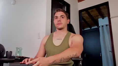 _thewalkers online show from February 11, 9:46 pm