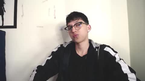 Thomas online show from November 19, 12:04 pm