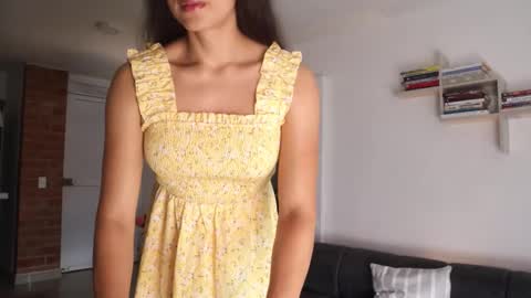 Anastasia Vahos online show from November 9, 5:05 pm