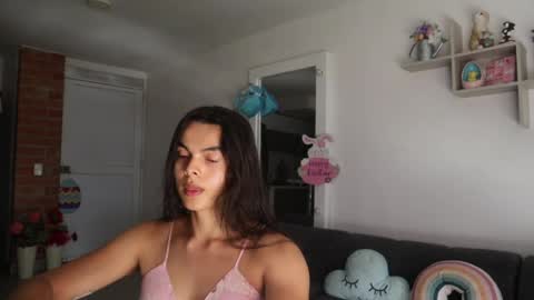 Anastasia Vahos online show from April 28, 5:06 pm